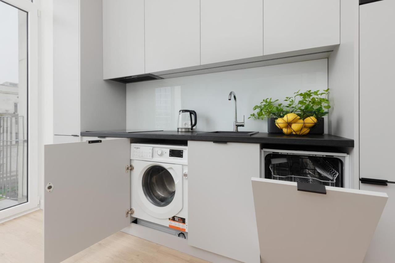 Spacious Apartment With Panoramic View Of Warsaw By Noclegi Renters エクステリア 写真