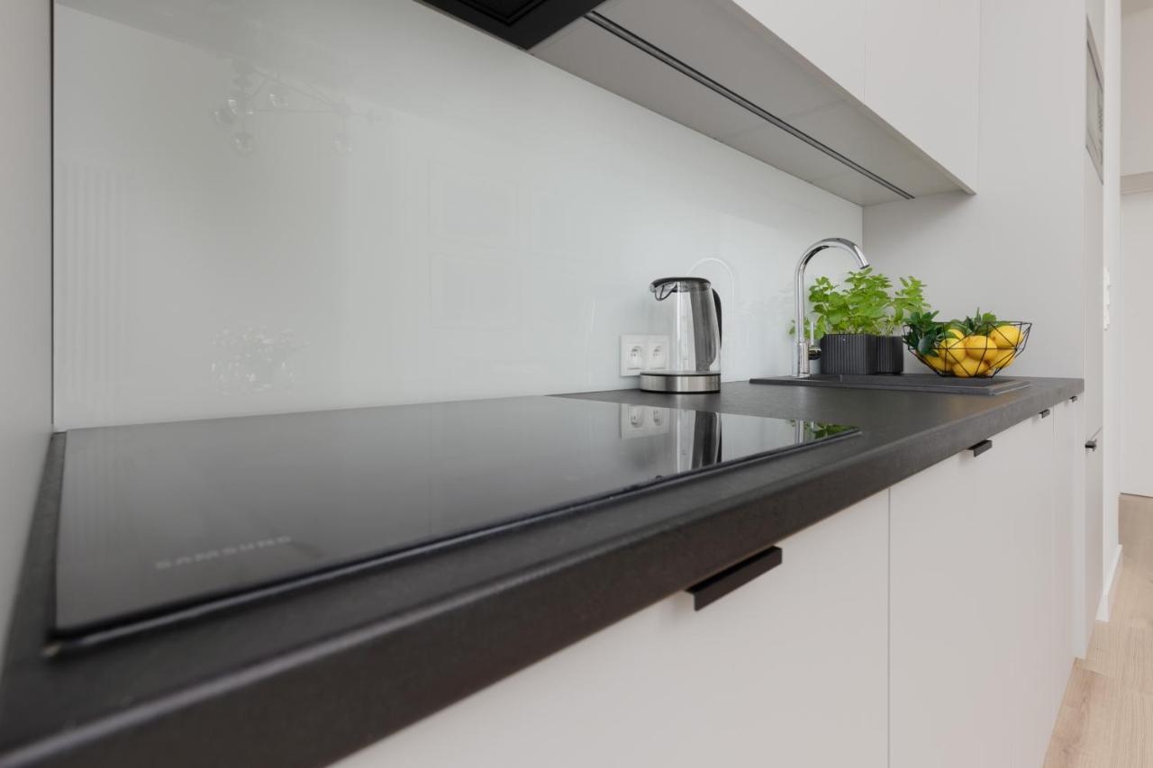 Spacious Apartment With Panoramic View Of Warsaw By Noclegi Renters エクステリア 写真